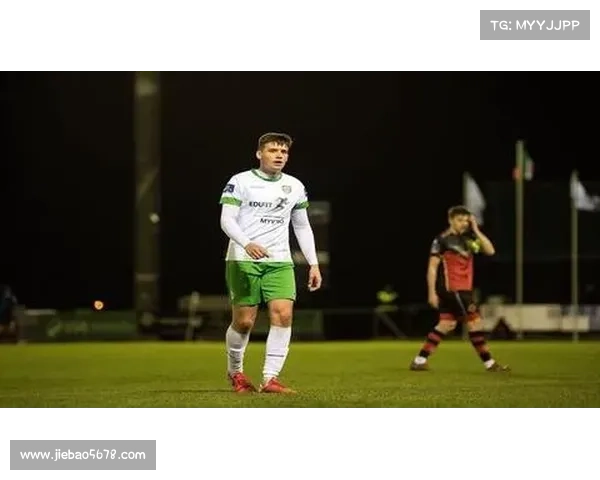 如何在赛季期间全面追踪凯撒酋长的表现与数据动态